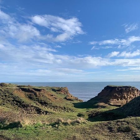 A Bolt Hole By The Beach On The Northumberland Coast Woodhorn Exteriör bild