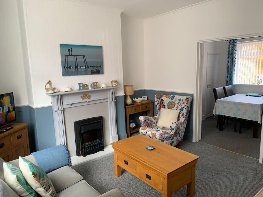 A Bolt Hole By The Beach On The Northumberland Coast Woodhorn Exteriör bild