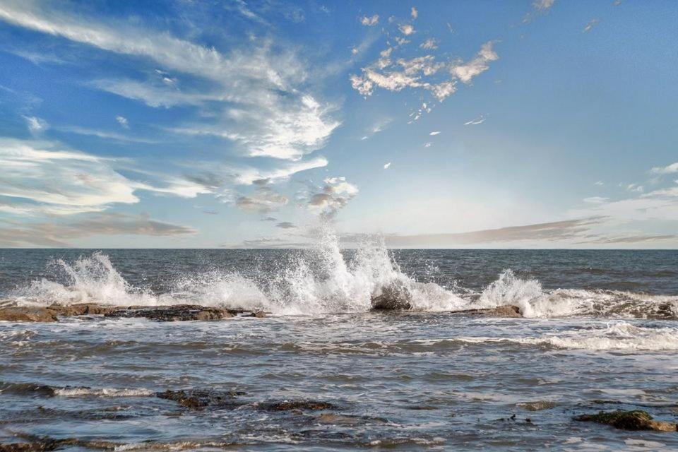 A Bolt Hole By The Beach On The Northumberland Coast Woodhorn Exteriör bild